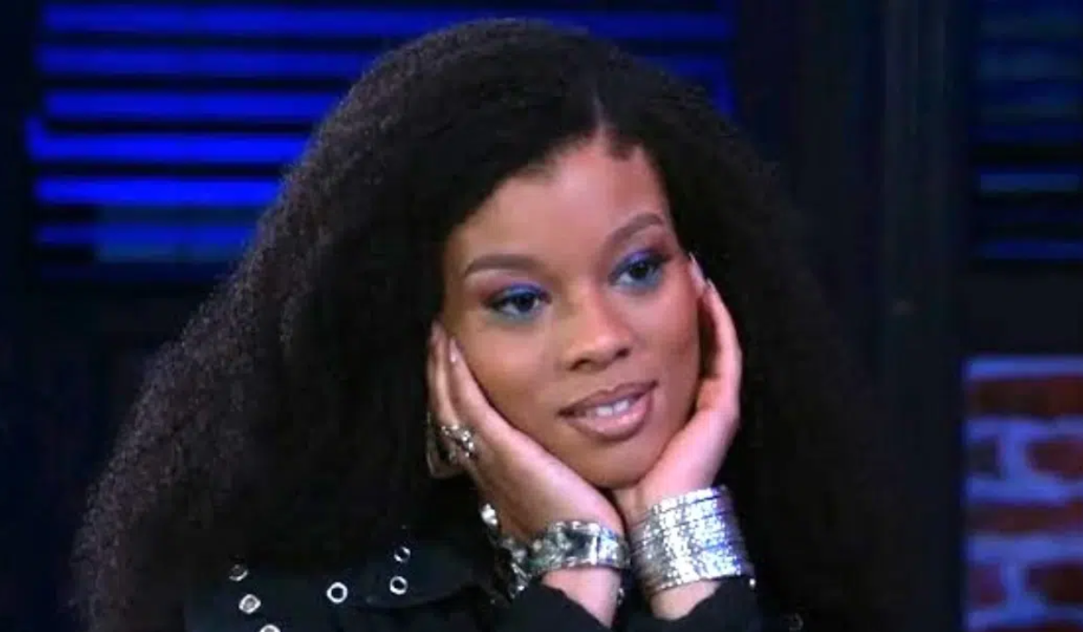 Beyond The Gates: Eva 