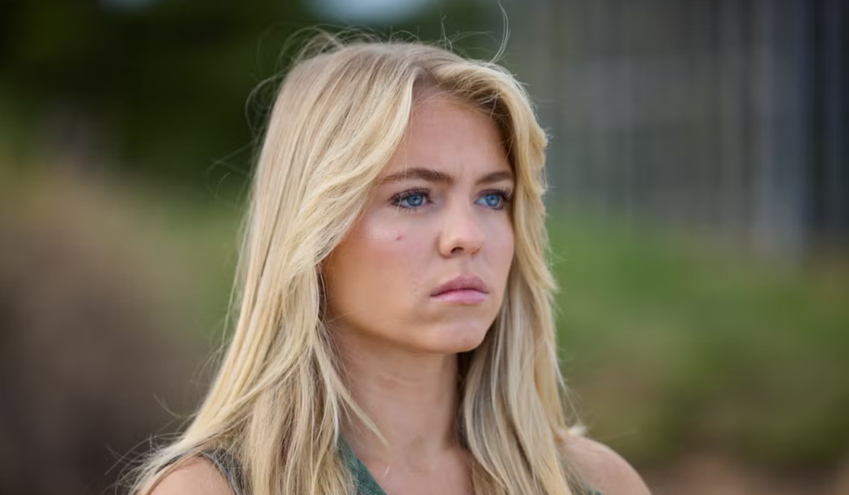 Home and Away: Lacey