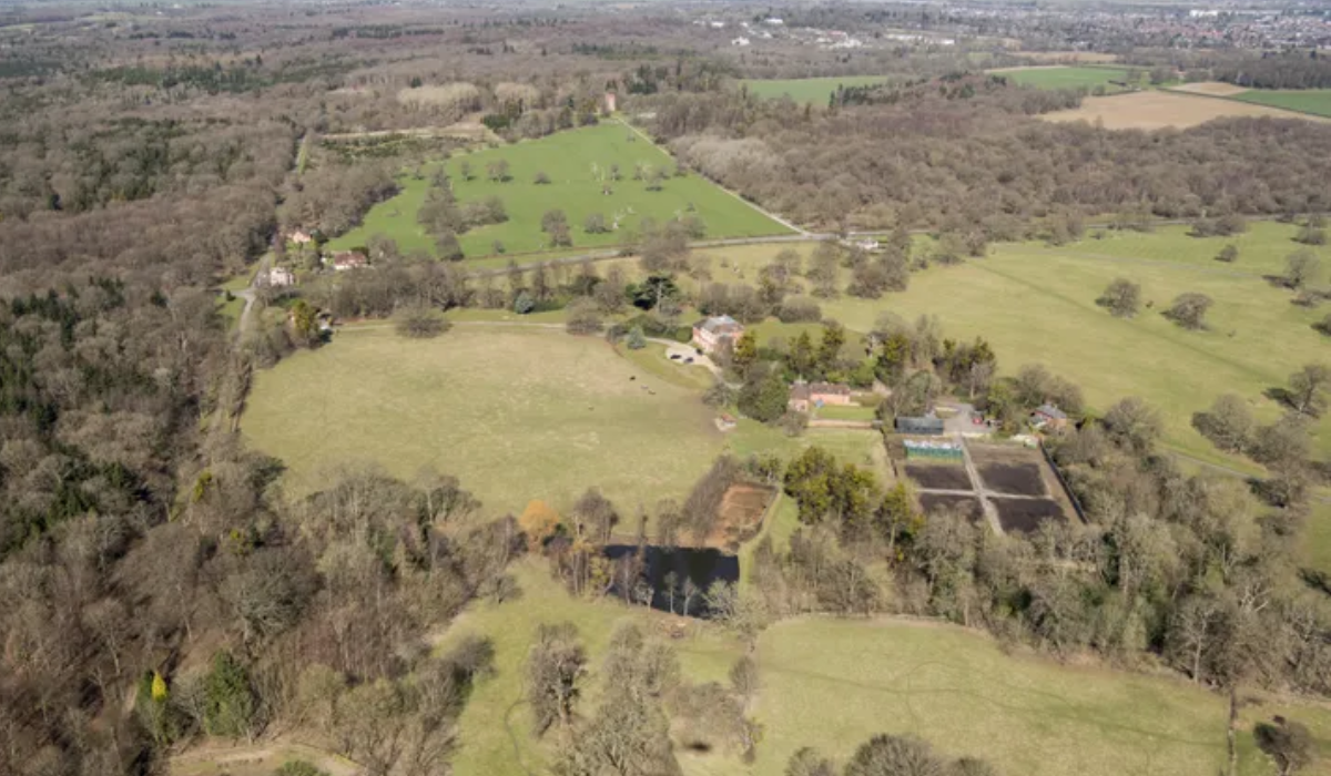 Royal News: Forest Lodge