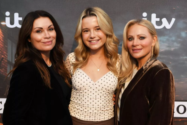 betsy-carla-lisa-corriedale