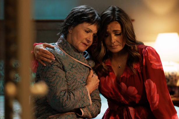 kym-marsh-and-jackie-coronation-street