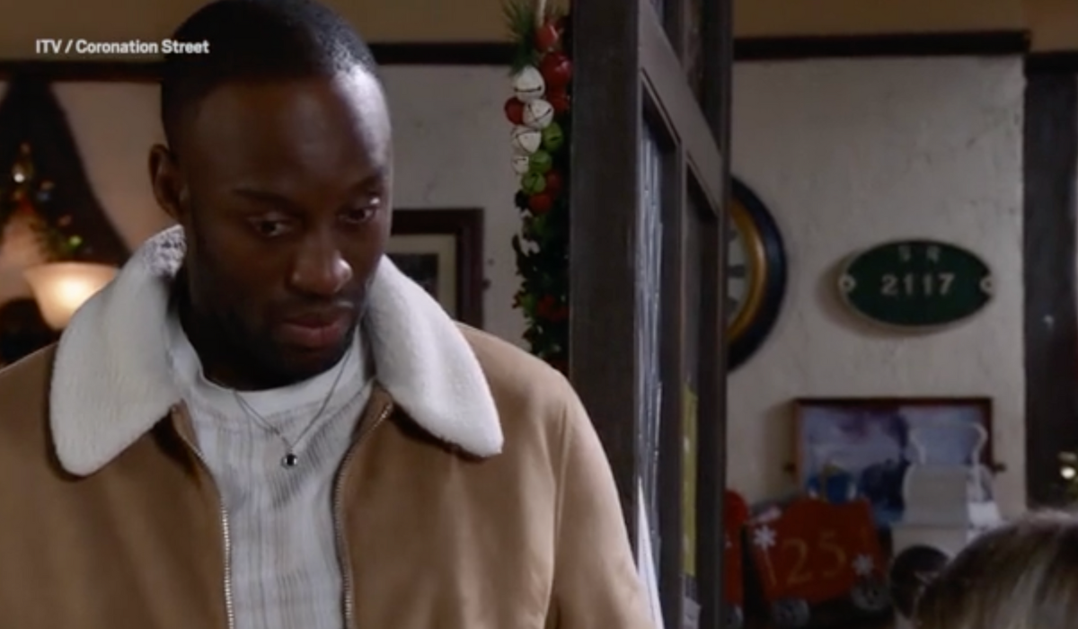 michael-pendant-coronation-street