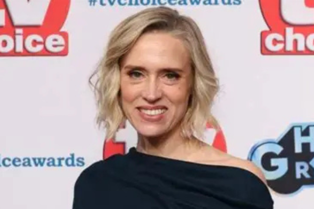 EM/ Beth is a great actor.