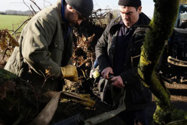 Emmerdale: He needs help