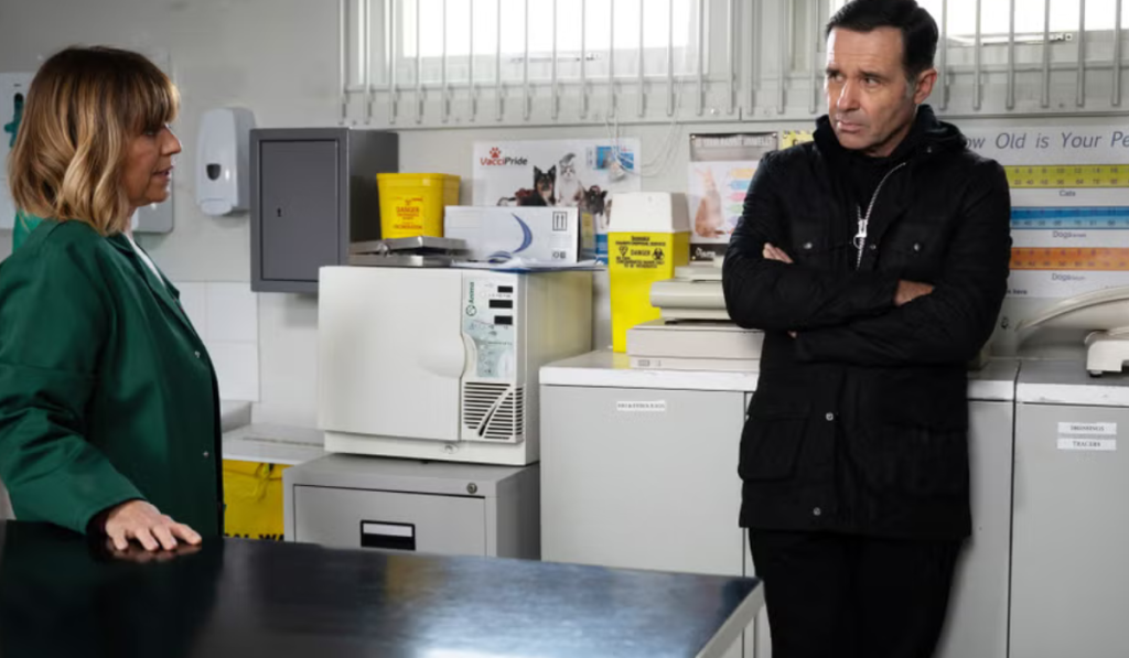 Emmerdale: Graham meets Rhona