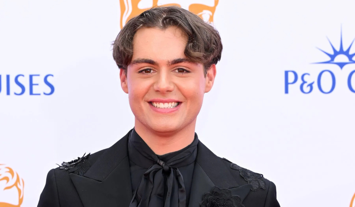 Emmerdale: Bradley dances