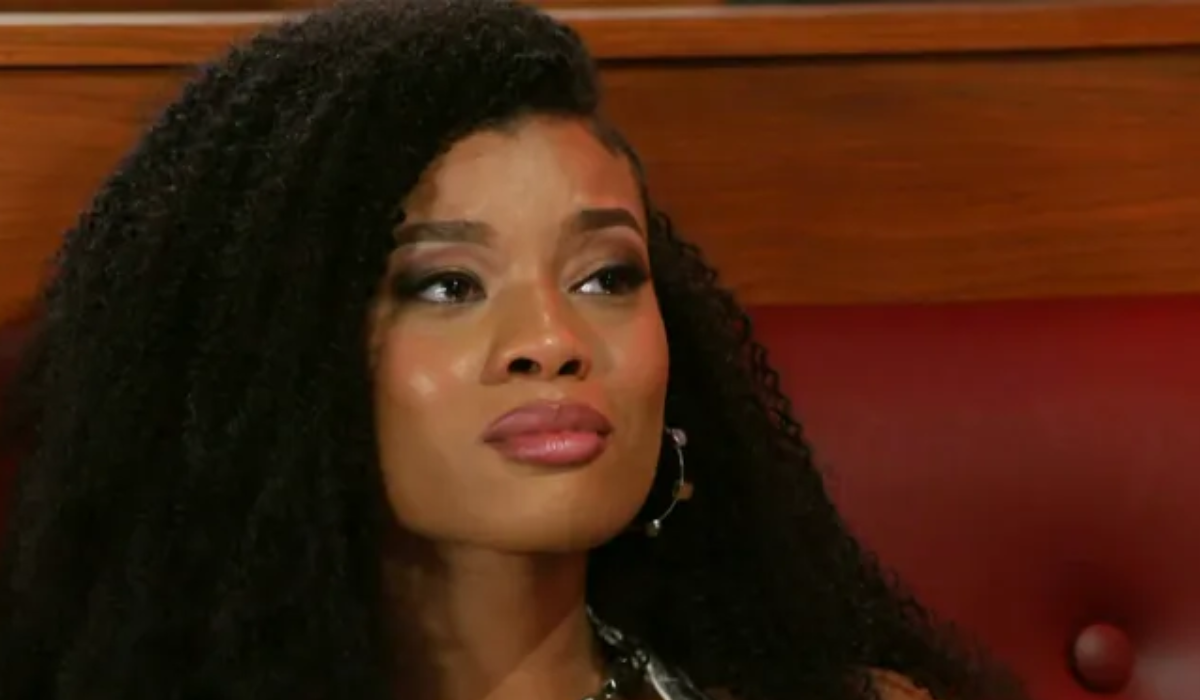 Beyond The Gates: Eva Thomas