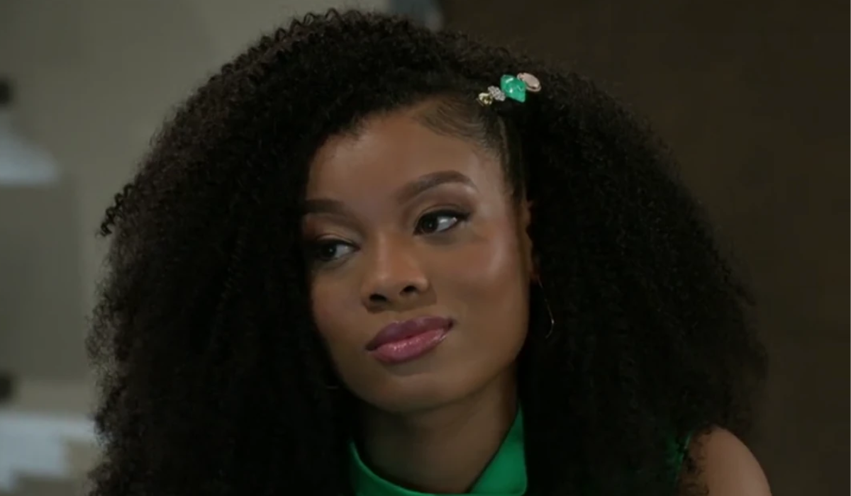 Beyond The Gates: Eva Thomas