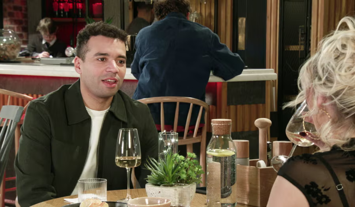 Coronation Street: Lauren & Ollie