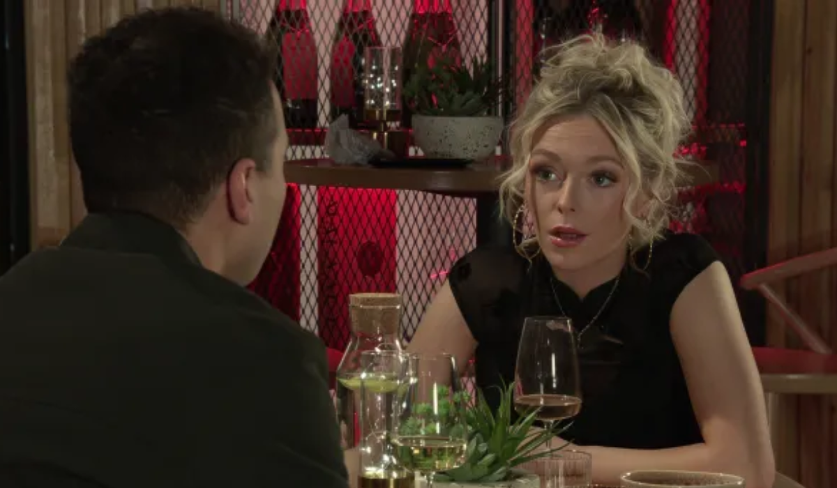 Coronation Street: Lauren & Ollie