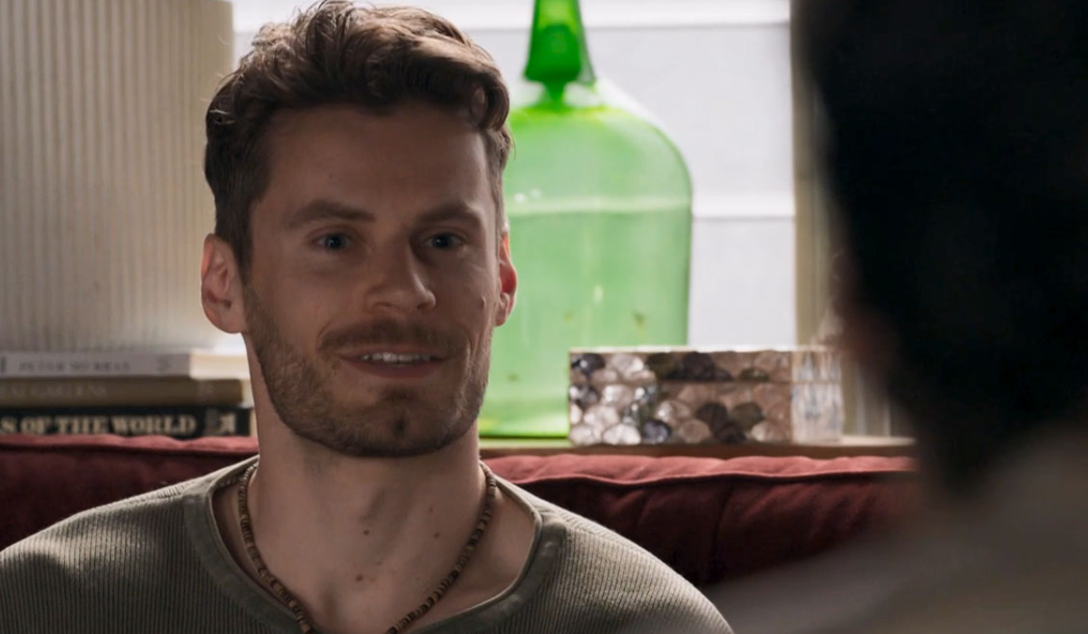 Home and Away: Eddie