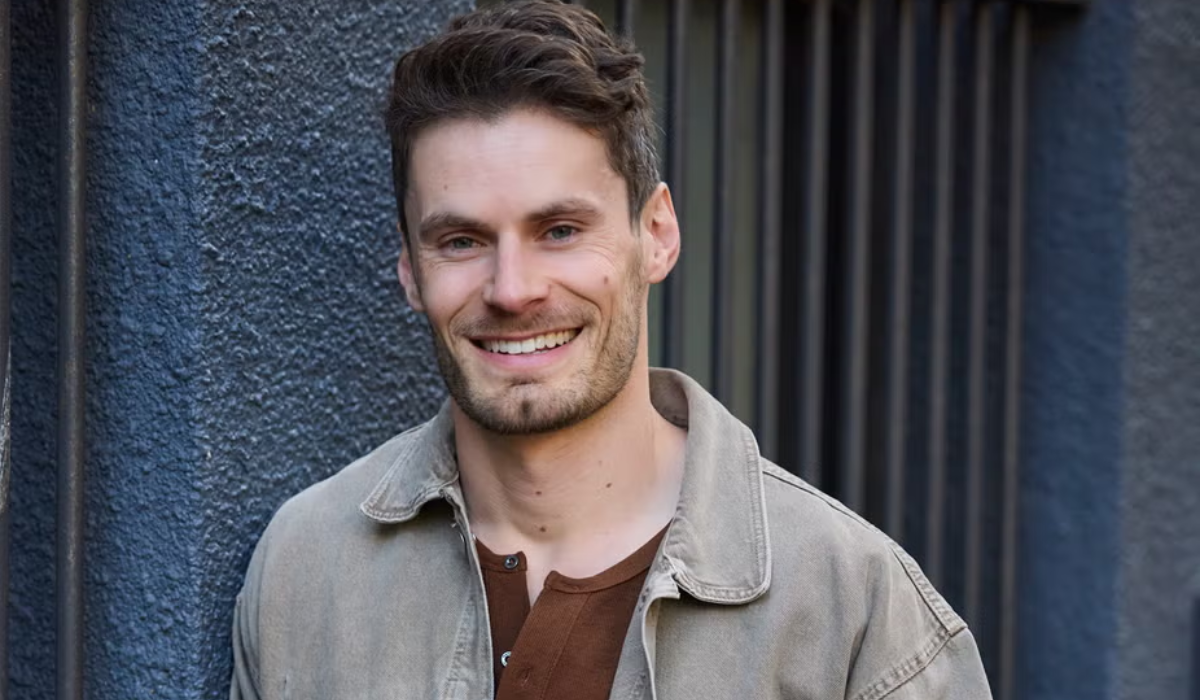 Home and Away: Eddie