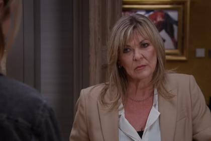 Emmerdale: Kim declares a war