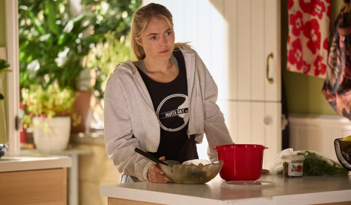 Home and Away: Lacey Miller