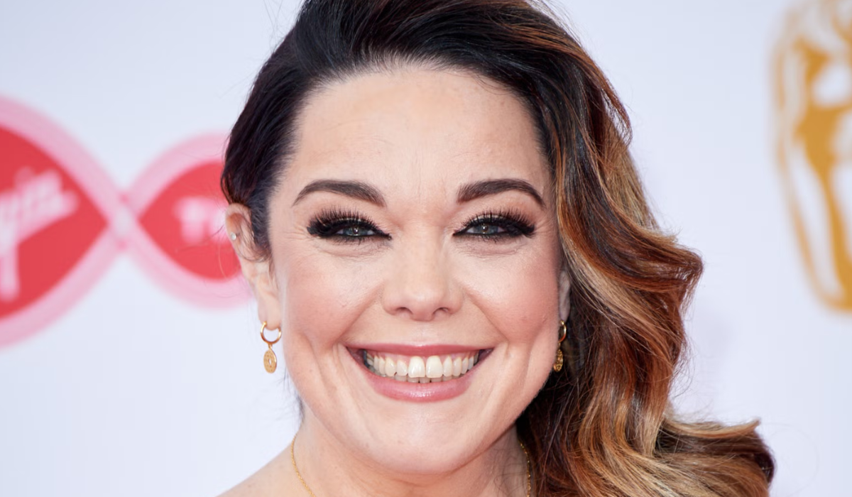 Emmerdale: Lisa praises her fellow stars