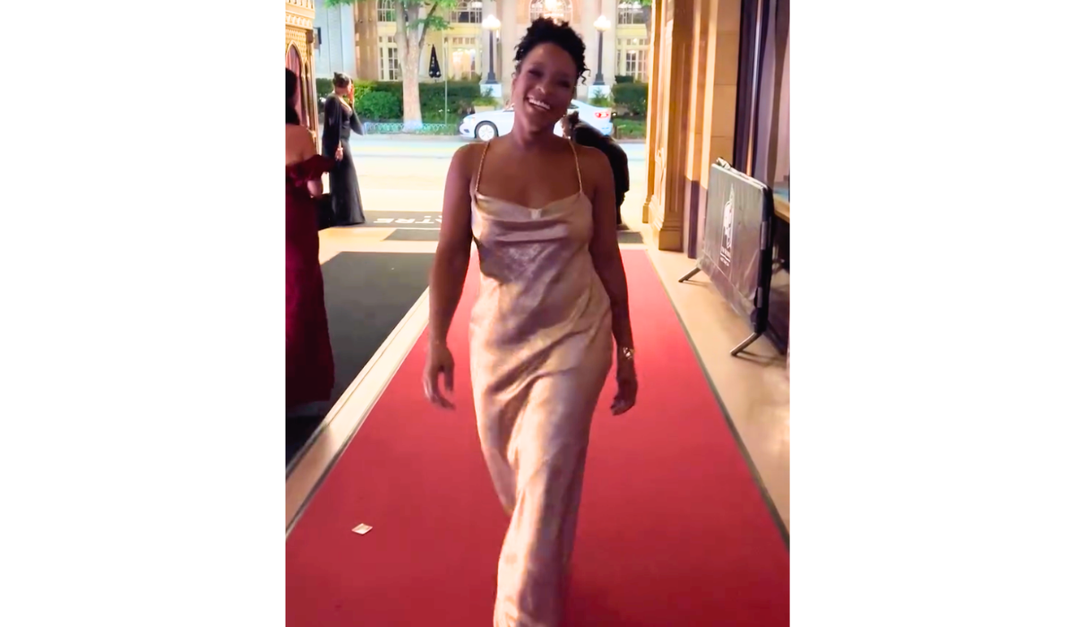 Arielle-Naomi-beyond-the-gates