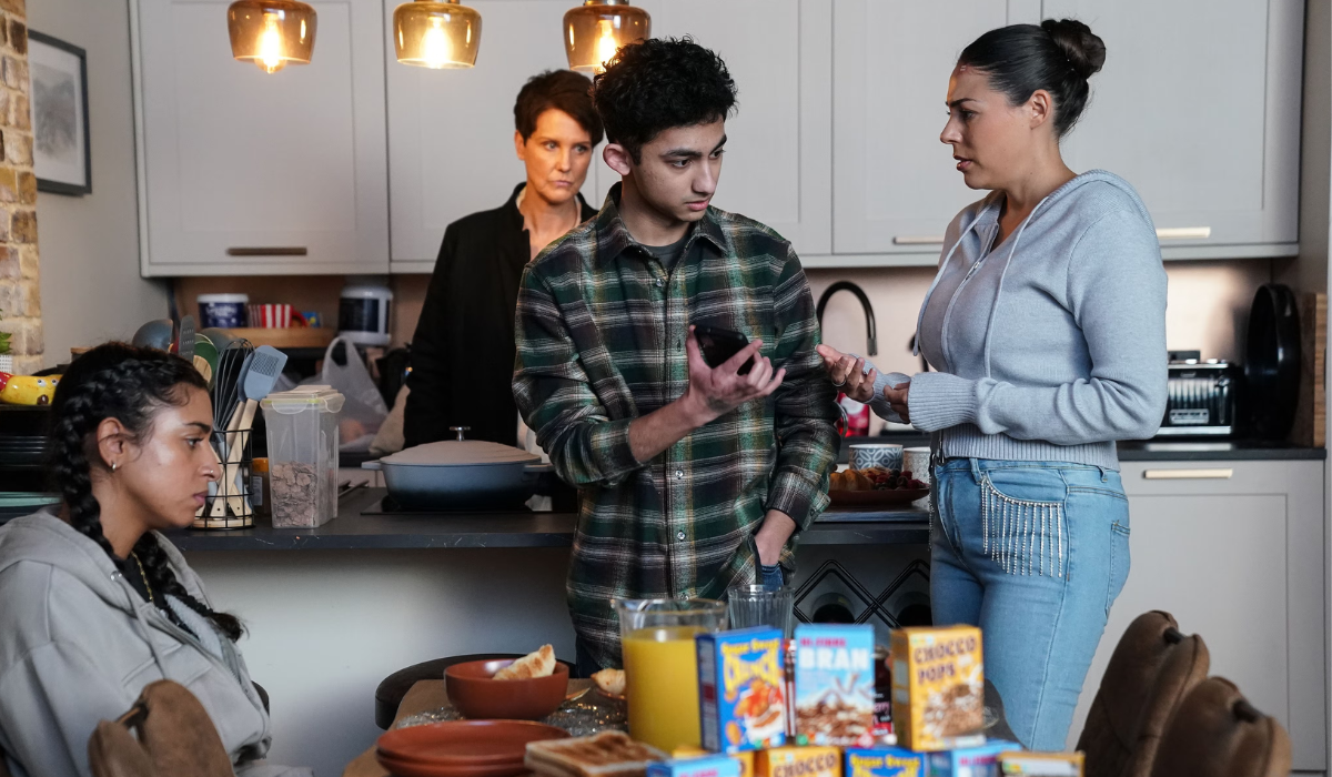 EastEnders: Ravi & Nugget