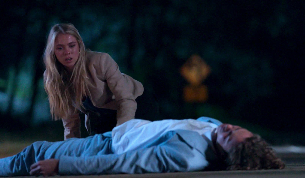 Home and Away: Theo & Lacey