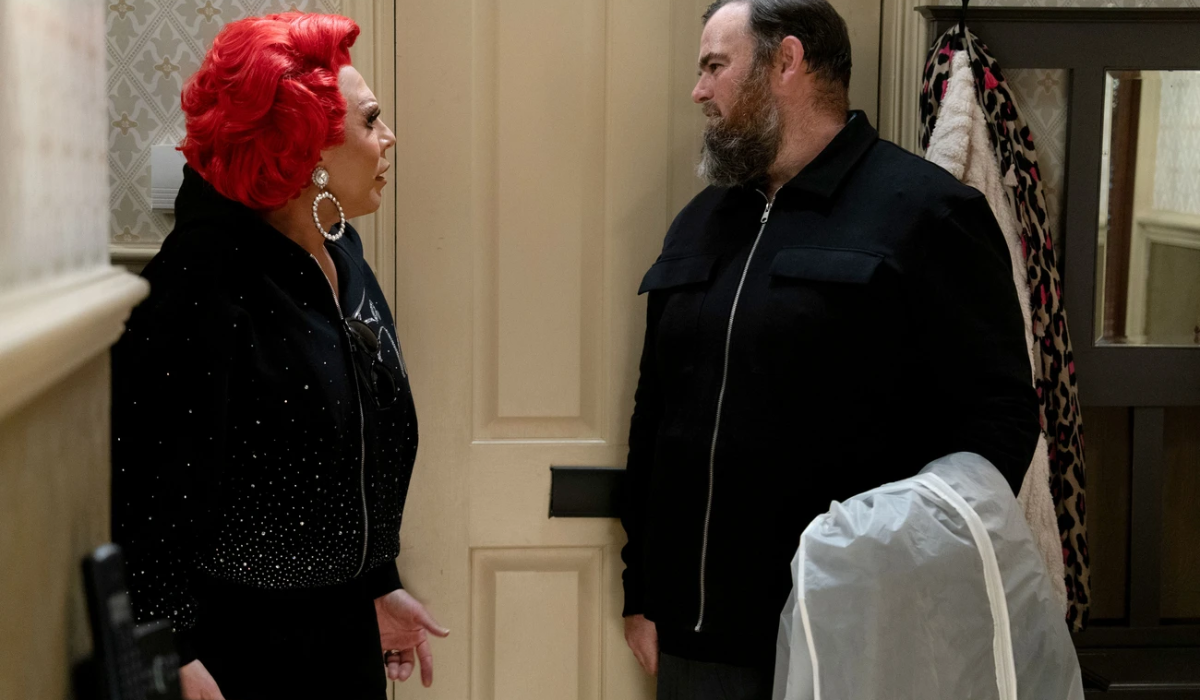 EastEnders: La Voix