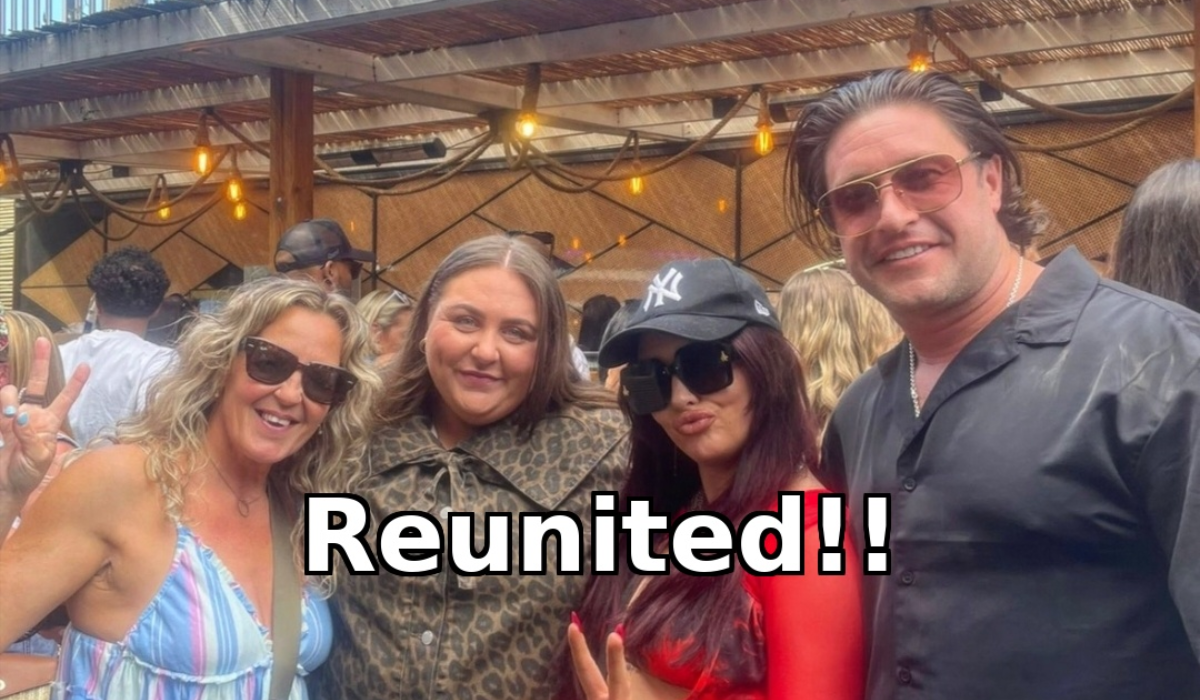 EastEnders cast reunite