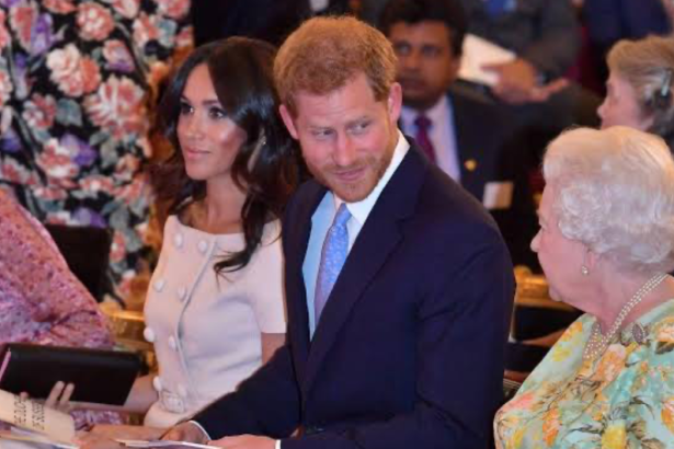 Royal: Harry and Meghan with the Queen