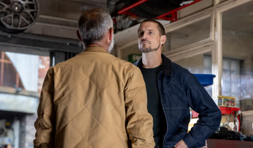 Coronation Street: Kevin and Carl at odds!
