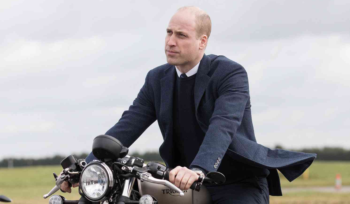 Royal news: Prince William on a bike!