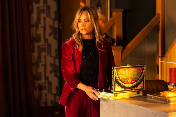 Coronation Street: Sarah's bloody hands