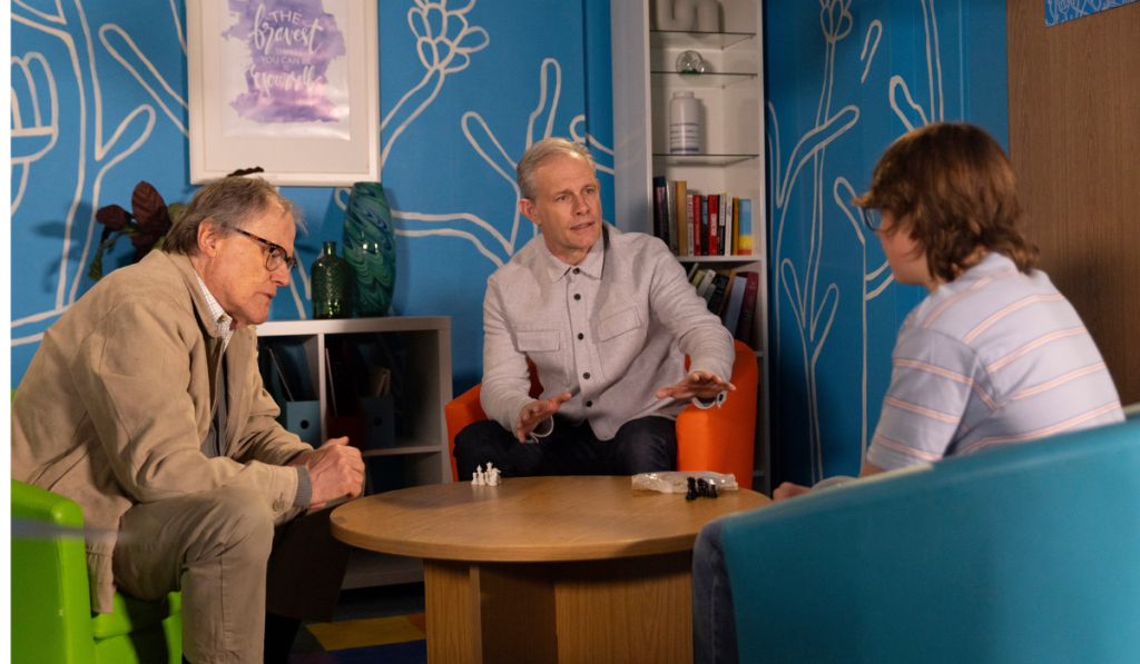 coronation street spoilers: Roy meets Sam!
