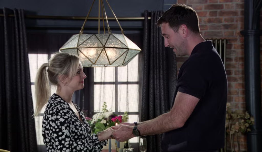 Coronation Street: Sarah And Kit
