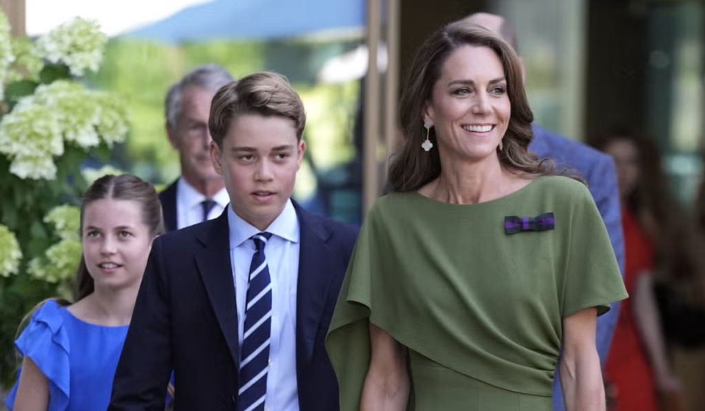 Royal: Kate Middleton, Prince George and Princess Charlotte