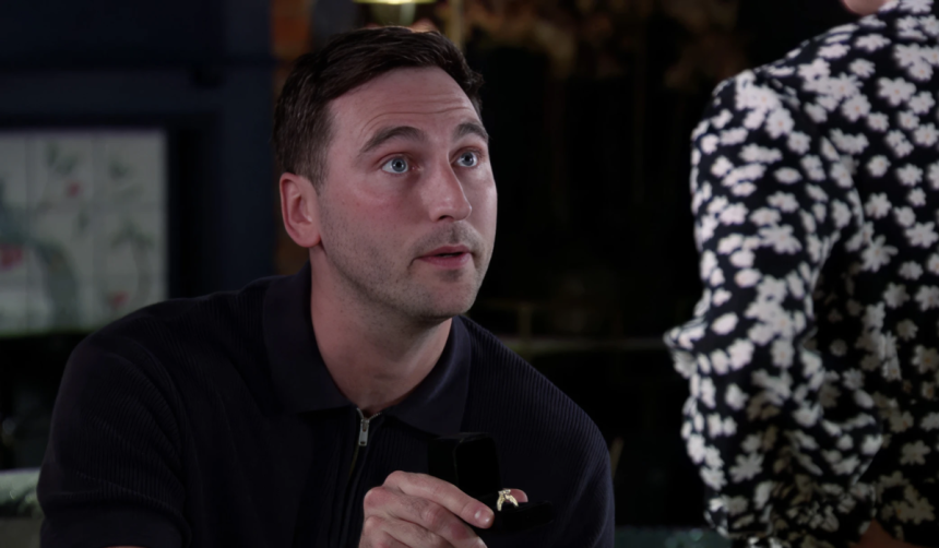 Coronation Street: Kit has got a ring